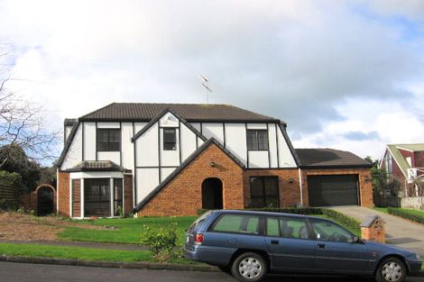 Photo of property in 4 Corokia Place, Totara Heights, Auckland, 2105