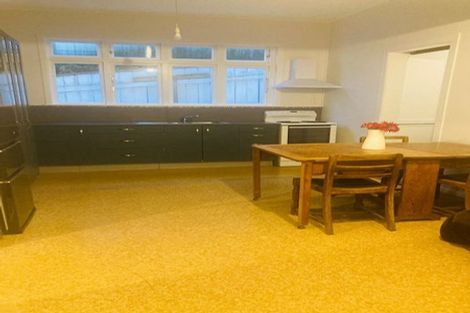 Photo of property in 21a Matai Road, Stanmore Bay, Whangaparaoa, 0932