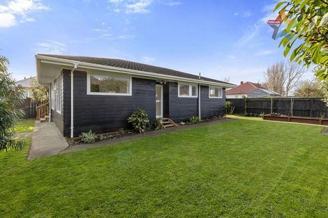 Photo of property in 2/74 Dyer Street, Epuni, Lower Hutt, 5011
