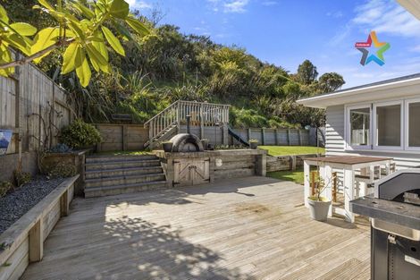 Photo of property in 18 Kaitangata Crescent, Kelson, Lower Hutt, 5010