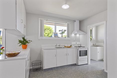 Photo of property in 1/17 Tyrone Street, Belfast, Christchurch, 8051