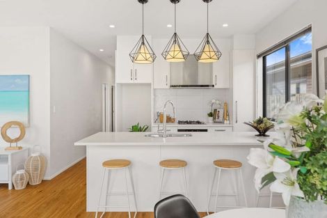 Photo of property in 7 O Ruamano Crescent, Pukekohe, 2120