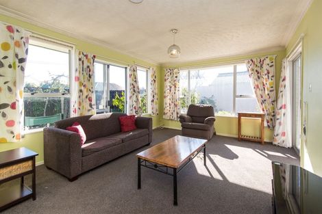 Photo of property in 1 Solway Avenue, Ilam, Christchurch, 8041