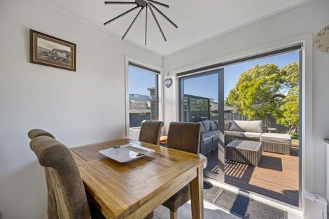 Photo of property in 11 Wynyard Crescent, Tamatea, Napier, 4112