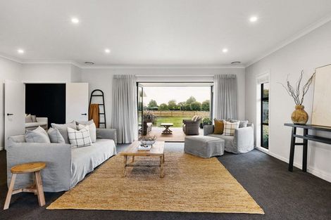 Photo of property in 99 Peake Road, Cambridge, 3493