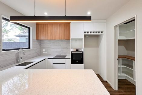 Photo of property in 7 Akoranga Place, Hornby, Christchurch, 8042