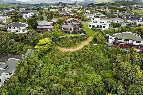 Photo of property in 44 Molyneux Close, Whitby, Porirua, 5024