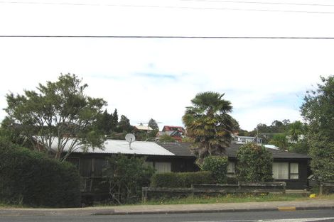 Photo of property in 100b Godley Road, Green Bay, Auckland, 0604