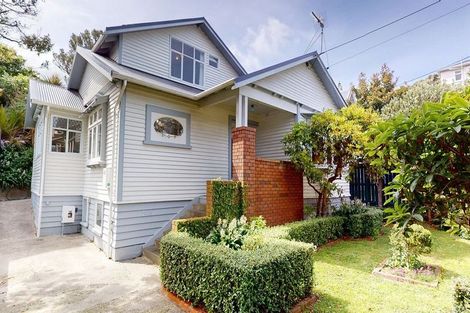 Photo of property in 181 Melbourne Road, Island Bay, Wellington, 6023