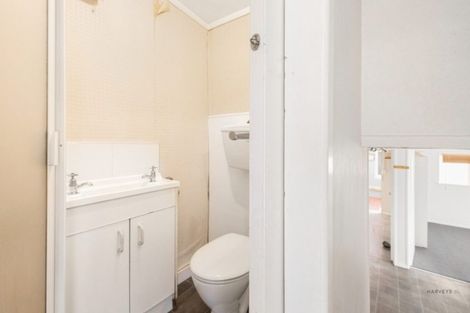 Photo of property in 32 Captain Scott Road, Glen Eden, Auckland, 0602