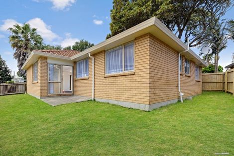 Photo of property in 6 Magnolia Drive, Waiuku, 2123