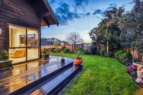 Photo of property in 217 Portage Road, Green Bay, Auckland, 0604