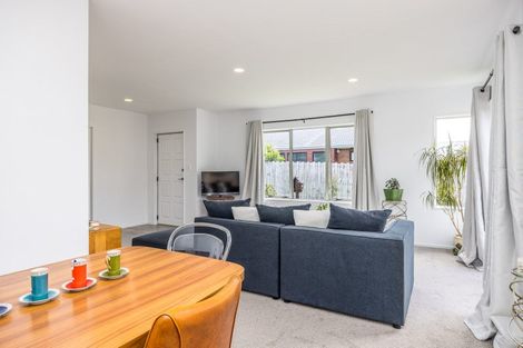 Photo of property in 59 The Grove, Red Beach, 0932