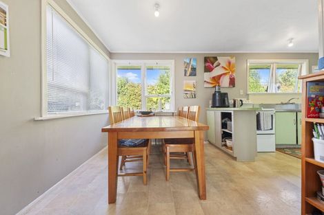 Photo of property in 61 Graham Avenue, Te Atatu Peninsula, Auckland, 0610