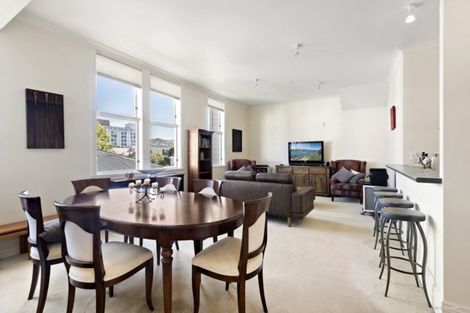 Photo of property in The Villas, 33u9 Hobson Street, Thorndon, Wellington, 6011