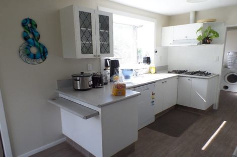 Photo of property in 17 Mckellar Place, Hornby, Christchurch, 8042