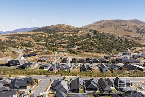 Photo of property in 61 Drysdale Road, Jacks Point, 9371