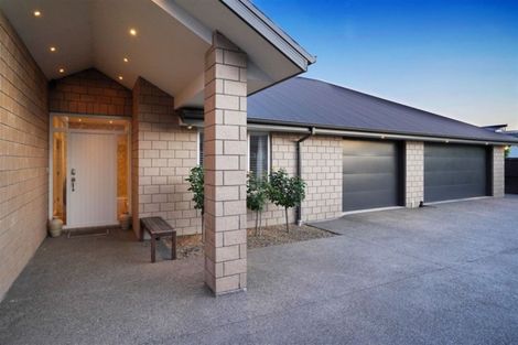 Photo of property in 10 Breton Close, Northwood, Christchurch, 8051