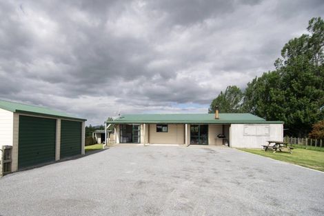 Photo of property in 293 Koputaroa Road, Koputaroa, Shannon, 5575