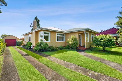 Photo of property in 39 Carthew Street, Okato, 4335