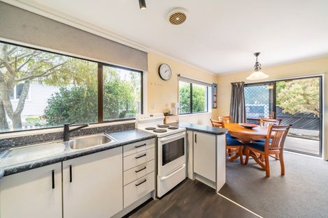 Photo of property in 1/63 Fraser Crescent, Elderslea, Upper Hutt, 5018