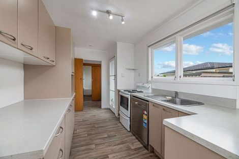 Photo of property in 55 Taioma Crescent, Te Atatu Peninsula, Auckland, 0610