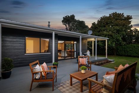 Photo of property in 11 Sunburst Court, Paraparaumu Beach, Paraparaumu, 5032