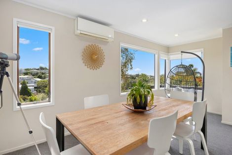Photo of property in 12 Braemar Road, Rothesay Bay, Auckland, 0630