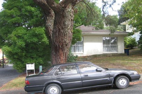 Photo of property in 2/12 Ayton Drive, Totara Vale, Auckland, 0629