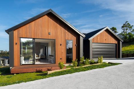 Photo of property in 20 Awanui Road, Red Beach, 0932