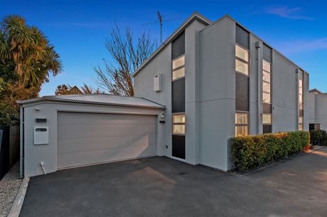 Photo of property in 128a Holly Road, St Albans, Christchurch, 8014