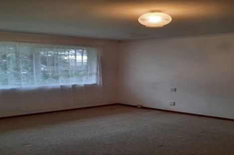 Photo of property in 3/1 Sturges Road, Henderson, Auckland, 0610