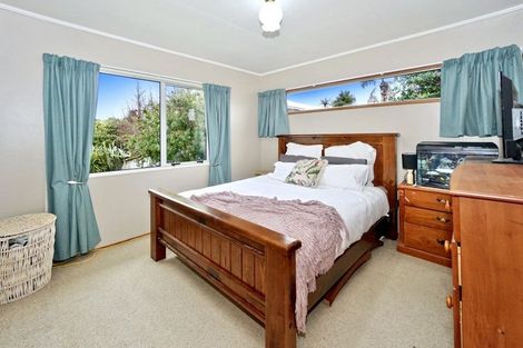 Photo of property in 9 Milsom Place, Te Puke, 3119
