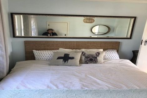 Photo of property in 98 Eskdale Road, Birkdale, Auckland, 0626