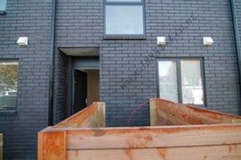 Photo of property in 2/255 Kilmore Street, Christchurch Central, Christchurch, 8011