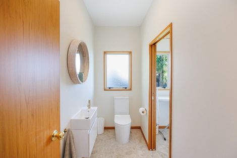 Photo of property in 333 Ngahere Park Road, Turitea, Palmerston North, 4472