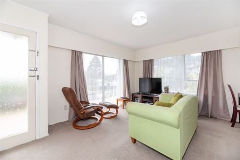 Photo of property in 2/6 Miro Street, New Lynn, Auckland, 0600
