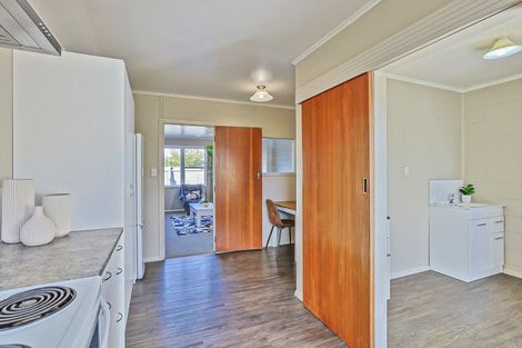 Photo of property in 2/65 Middle Road, Havelock North, 4130