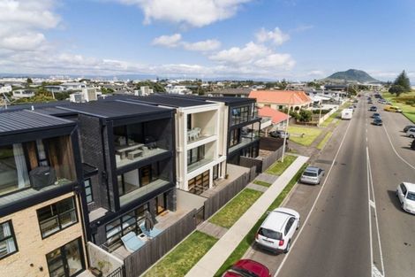 Photo of property in 211 Marine Parade, Seatoun, Wellington, 6022