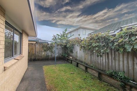 Photo of property in 1/24 Sturdee Road, Manurewa, Auckland, 2102