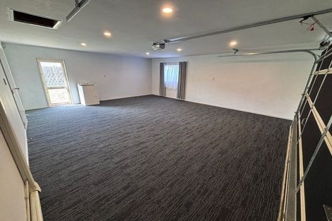 Photo of property in 19 Tonson Place, Weymouth, Auckland, 2103