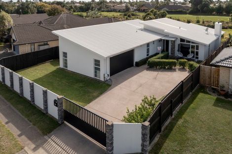 Photo of property in 29 Oriental Parade, Papamoa Beach, Papamoa, 3118