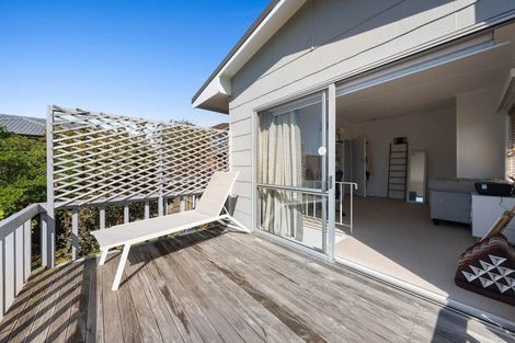 Photo of property in 2/184 Bucklands Beach Road, Bucklands Beach, Auckland, 2012