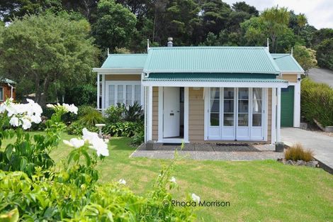 Photo of property in 32 Komiti Road, Tinopai, 0593