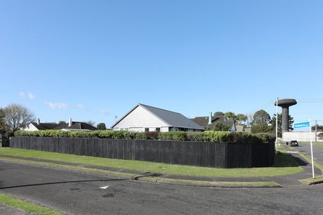 Photo of property in 10 Kittyhawk Row, Bulls, 4818