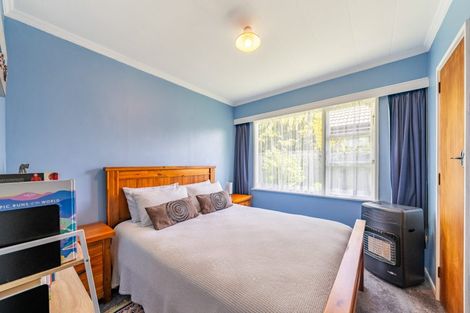 Photo of property in 13 Whites Line West, Woburn, Lower Hutt, 5010