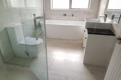 Photo of property in 10 Rauaruhe Road, Karaka, Papakura, 2113