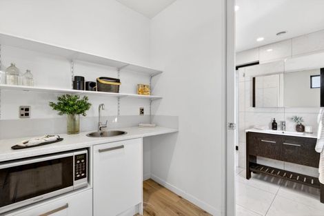 Photo of property in 27 Jervois Road, Jervoistown, Napier, 4112