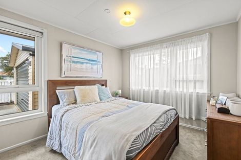 Photo of property in 21 La Perouse Place, Northcote, Christchurch, 8052