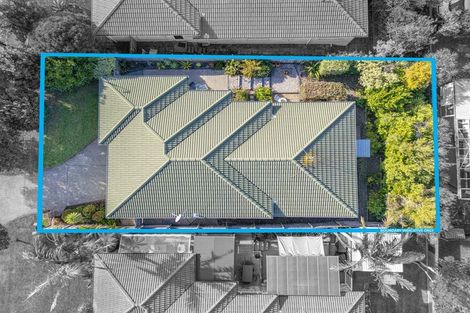 Photo of property in 25 Chesterfield Way, Orewa, 0931